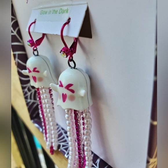 Betsey Johnson Ghost Dangle Earrings crystals - Picture 9 of 9